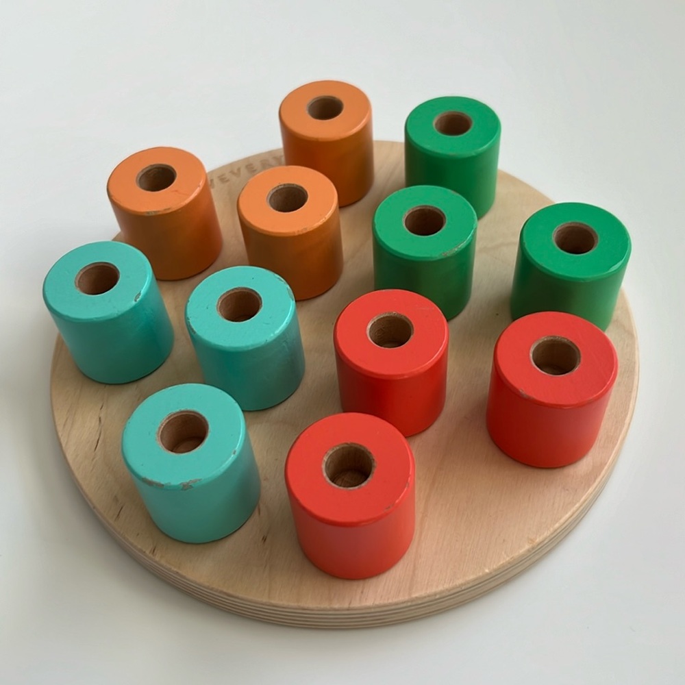 LOVEVERY stacking pegboard play kit